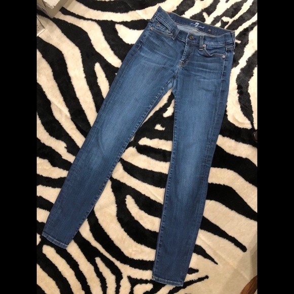 ✨HP✨7FAM The Skinny Medium Wash Skinny Jeans - Picture 3 of 7
